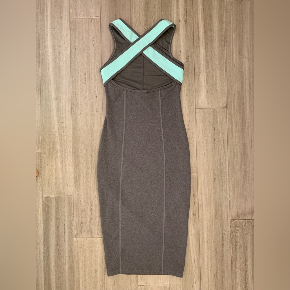 EUC 🍋 Lululemon Picnic Play Dress - Picture 8 of 11